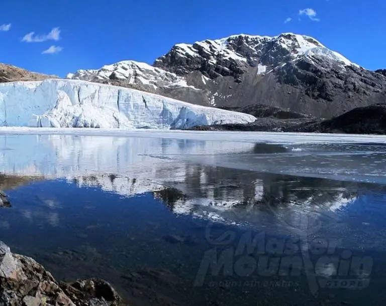 Glaciar de Pastoruri en el día 3 del tour Huaraz Aventurero 5 días 4 noches