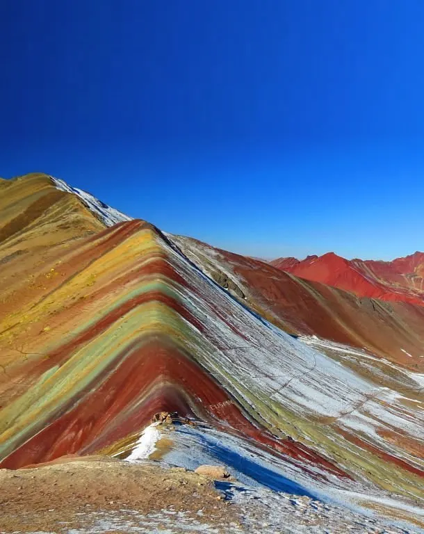 Montaña de 7 Colores Vinicunca durante el día 4 del tour Cusco Histórico 5 días 4 noches