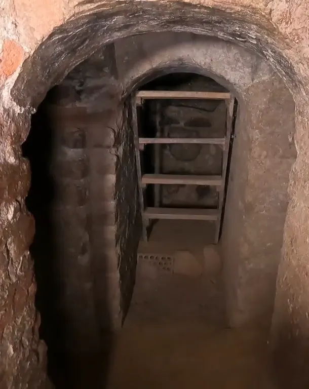 Catacumbas de la Hacienda San José en Chincha durante el tour Ica Paracas Nazca 5D/4N