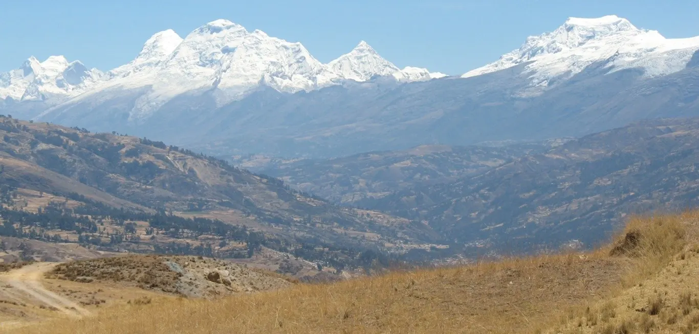 Callejón de Huaylas durante el tour diario Laguna Rocotuyoc desde Huaraz